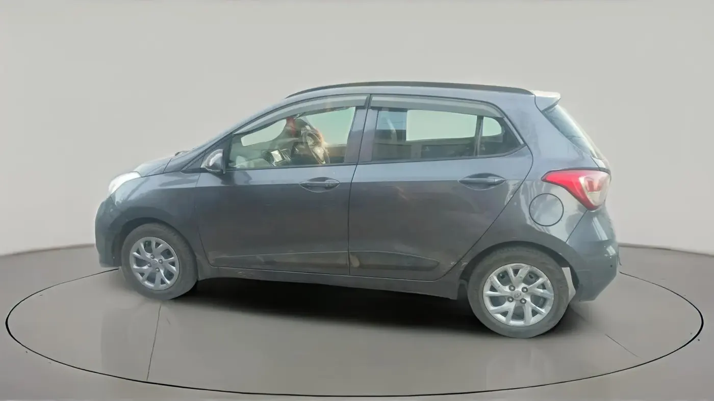 2017 Hyundai Grand i10 SPORTZ (O) 1.2 KAPPA VTVT, CNG, Manual, 62,693 km, exterior