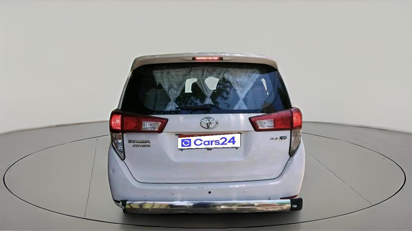 2017 Toyota Innova Crysta 2.4 GX 8 STR, Diesel, Manual, 1,49,000 km, exterior