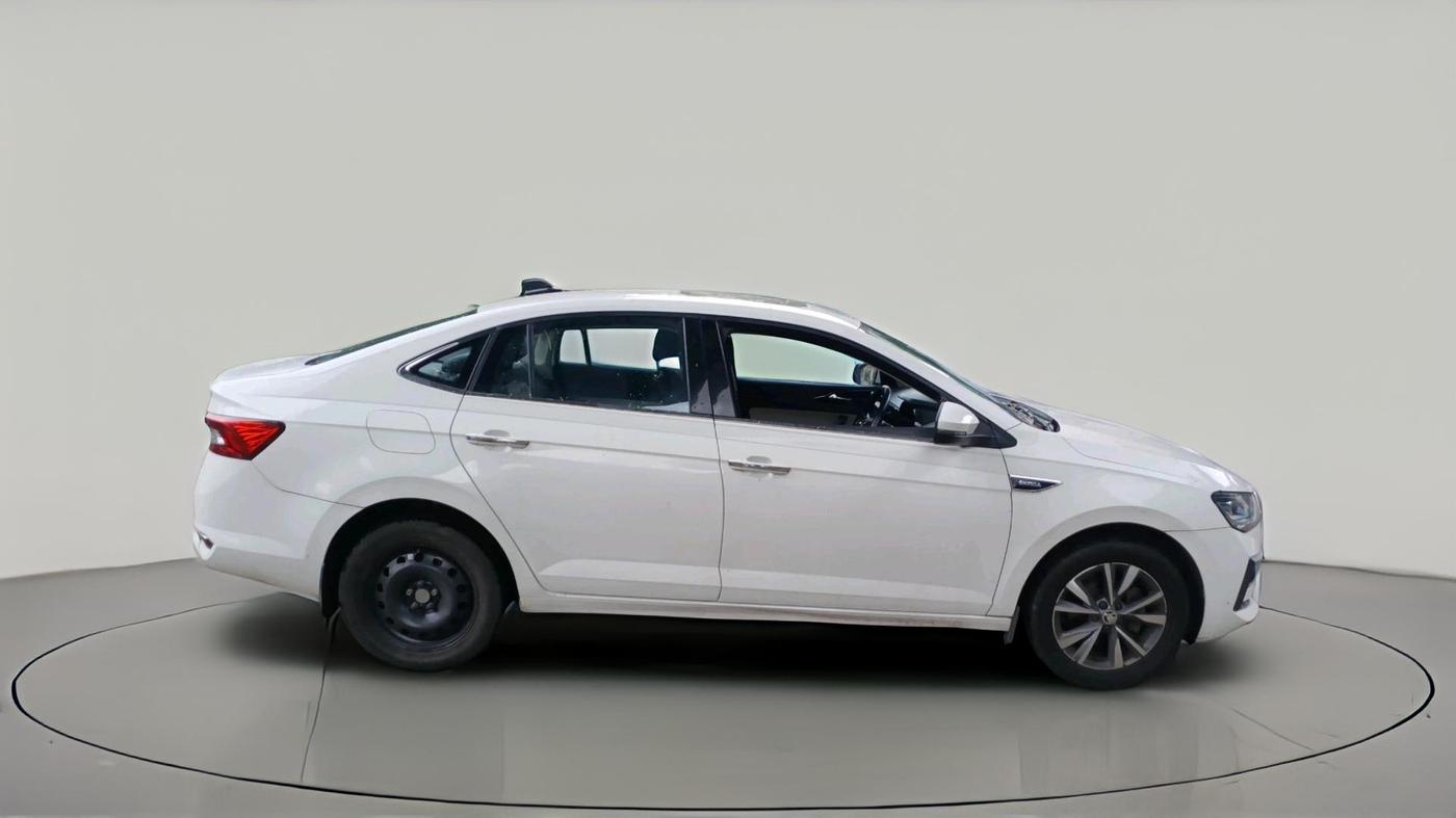 2022 Skoda SLAVIA STYLE 1.0L TSI MT, Petrol, Manual, 50,763 km, exterior