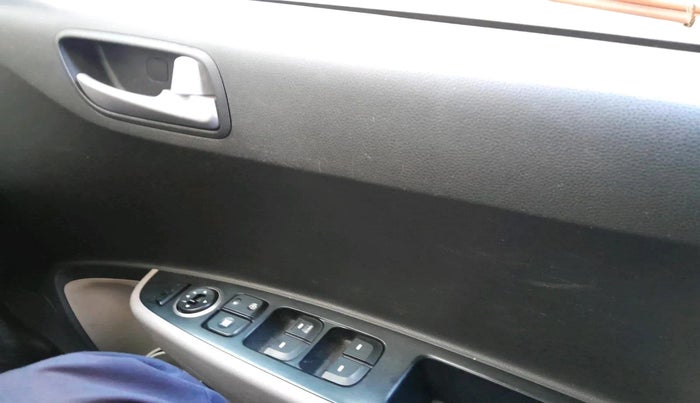 2018 Hyundai Grand i10 SPORTZ 1.2 KAPPA VTVT, Petrol, Manual, 46,969 km, interior