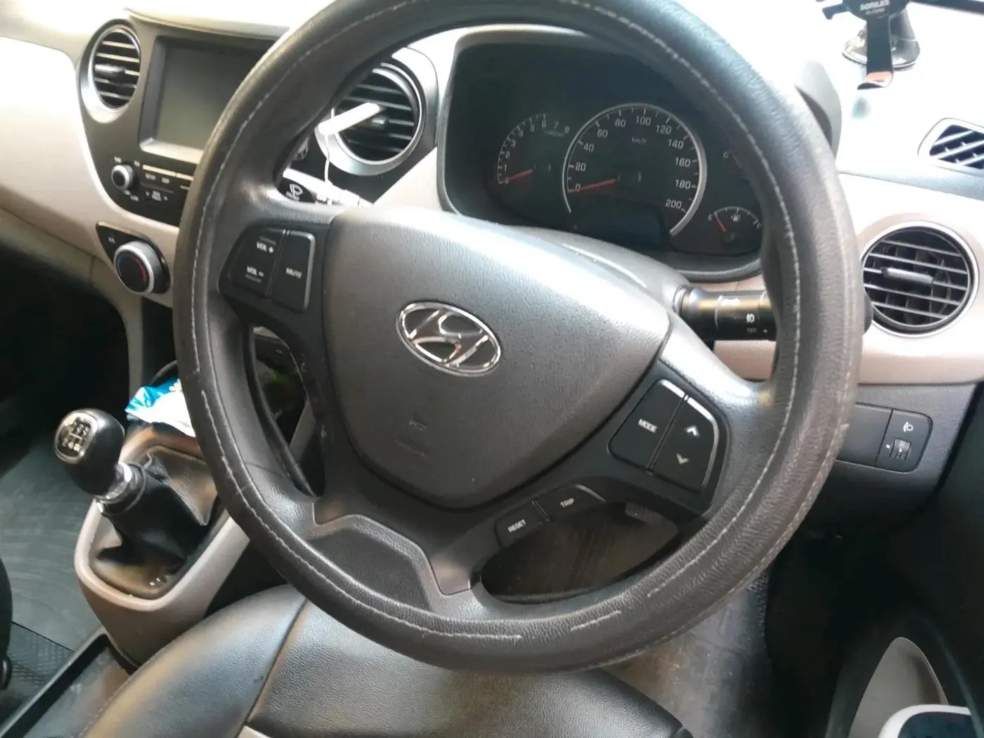 2018 Hyundai Grand i10 SPORTZ 1.2 KAPPA VTVT, Petrol, Manual, 46,969 km, interior