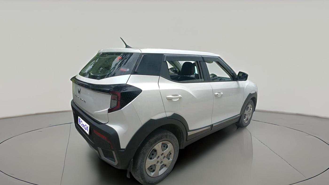 2024 Mahindra XUV 3XO MX3 Pro 1.2 L TCMPFi, Petrol, Manual, 38,447 km, exterior