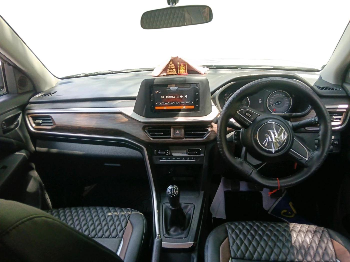 2026 Maruti BREZZA VXI, Petrol, Manual, 114 km, interior