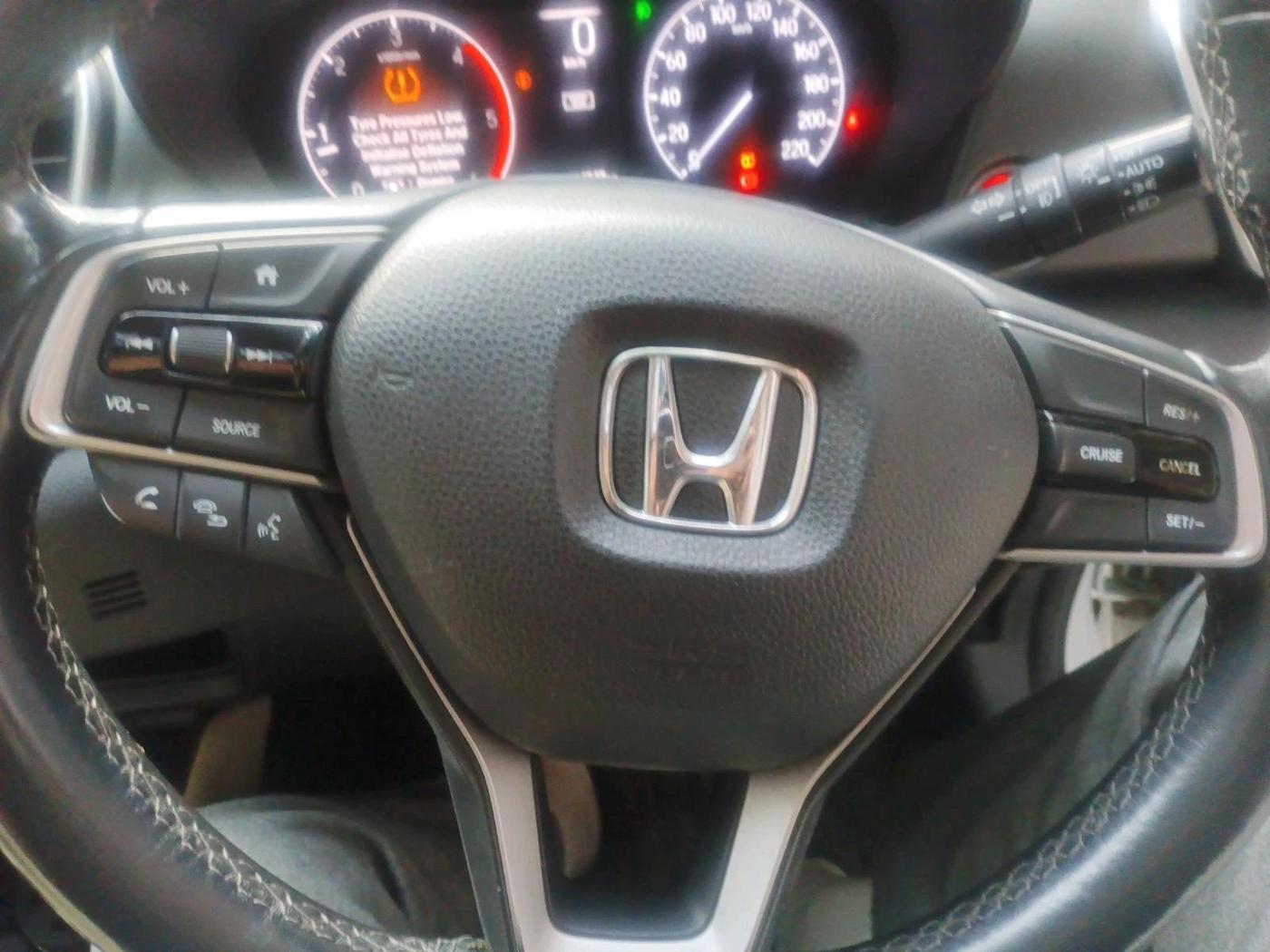 2020 Honda City 1.5L I-DTEC ZX, Diesel, Manual, 64,042 km, interior