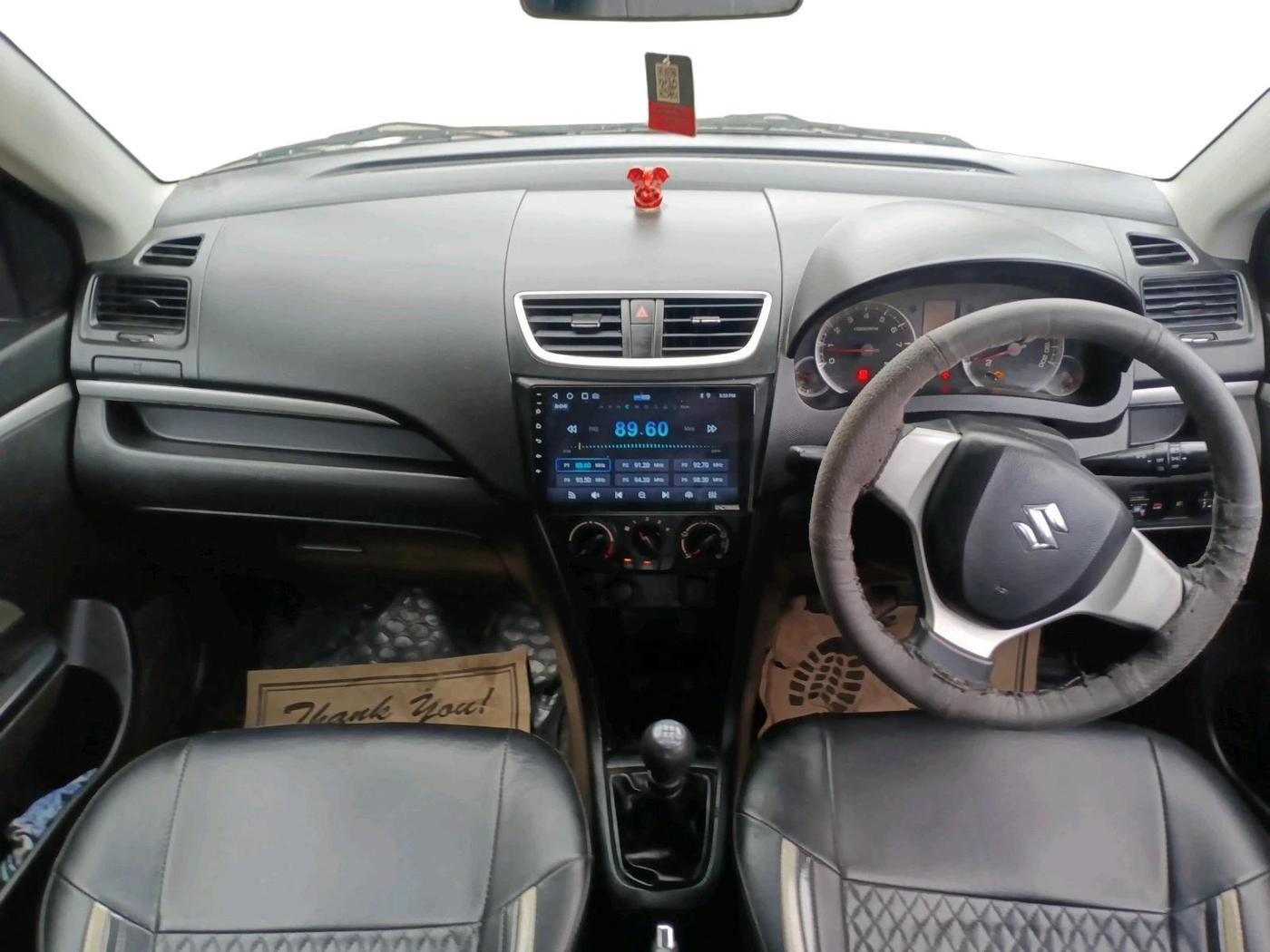 2015 Maruti Swift VXI, CNG, Manual, 1,11,282 km, interior