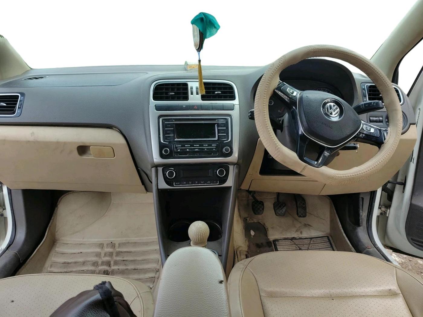 2015 Volkswagen Vento HIGHLINE DIESEL 1.5, Diesel, Manual, 70,557 km, interior