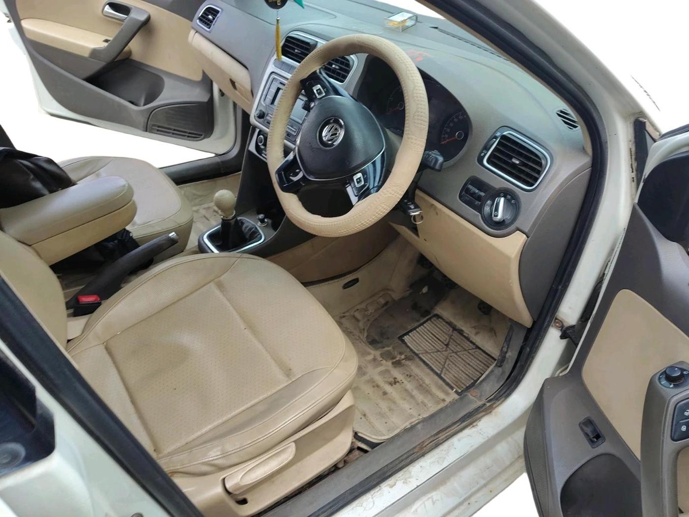2015 Volkswagen Vento HIGHLINE DIESEL 1.5, Diesel, Manual, 70,557 km, interior