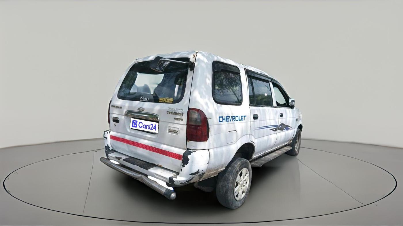2012 Chevrolet Tavera NEO 3 7 STR BS III, Diesel, Manual, 3,30,863 km, exterior