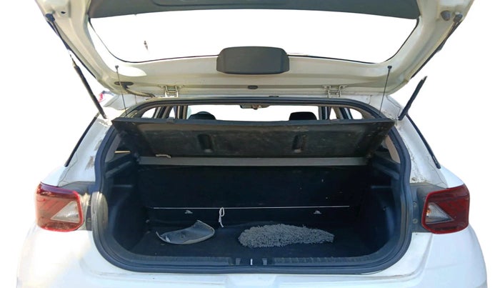 2020 Hyundai VENUE SX 1.5 CRDI, Diesel, Manual, 63,115 km, exterior