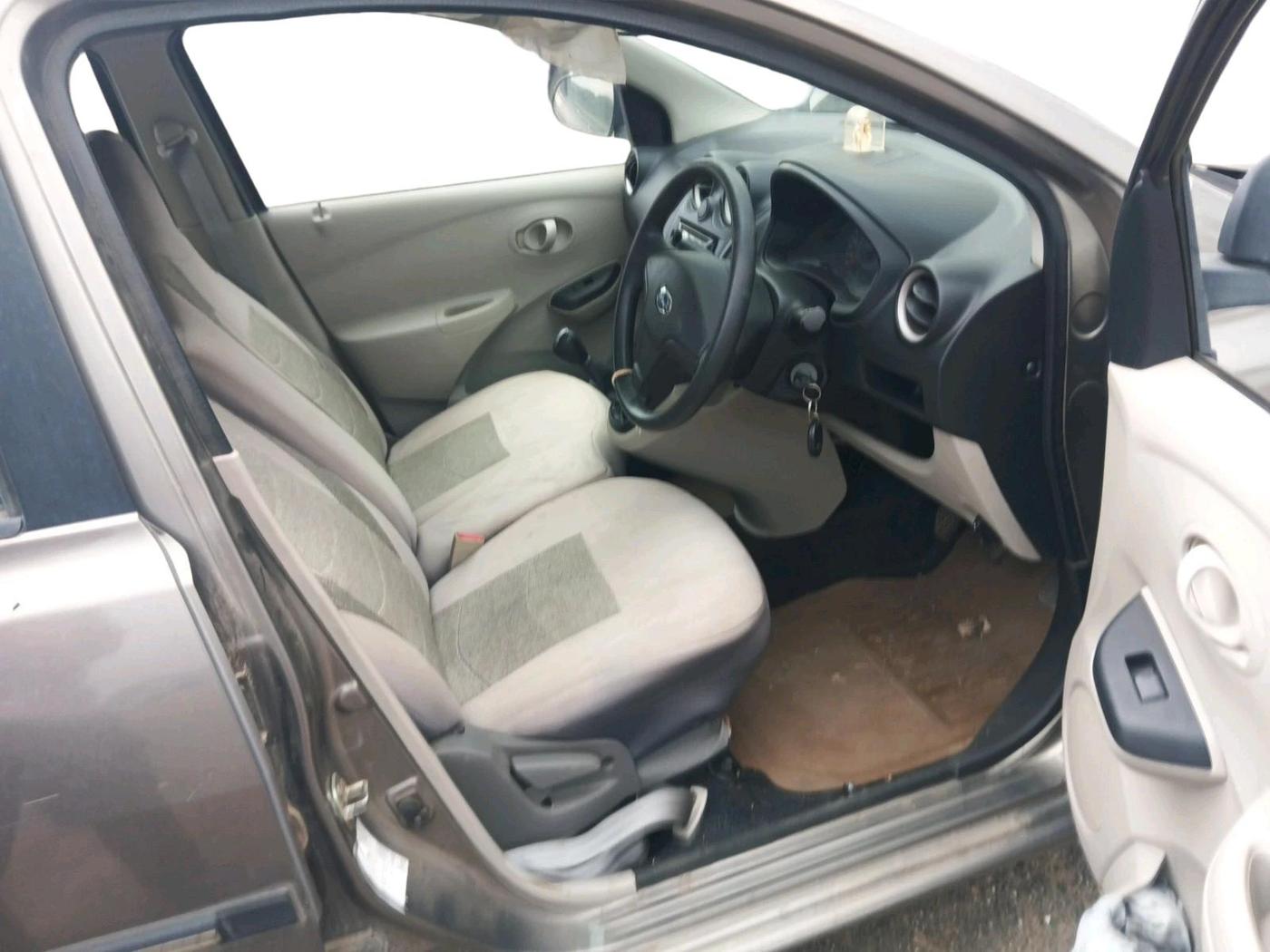2016 Datsun Go Plus T, Petrol, Manual, 9,559 km, interior
