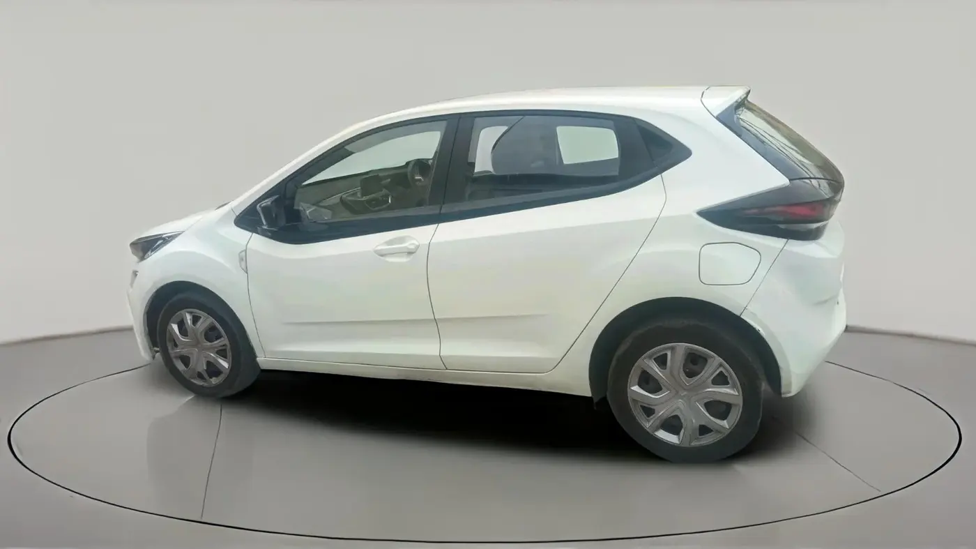 2022 Tata ALTROZ XT DIESEL, Diesel, Manual, 1,32,433 km, exterior