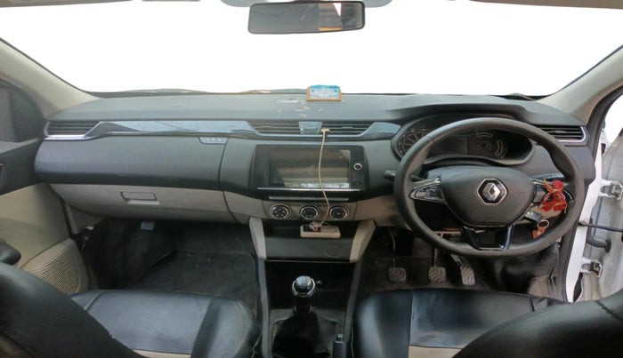 2022 Renault TRIBER RXT, Petrol, Manual, 52,764 km, interior