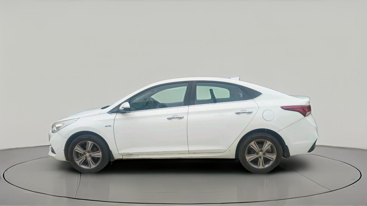 2019 Hyundai Verna 1.6 CRDI SX + AT, Diesel, Automatic, 94,739 km, exterior