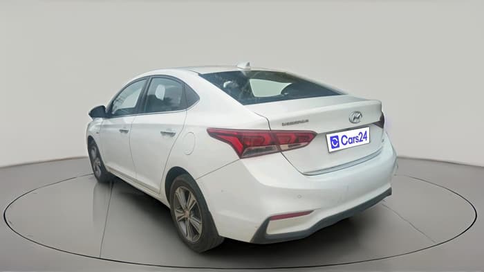 2019 Hyundai Verna 1.6 CRDI SX + AT, Diesel, Automatic, 94,739 km, exterior