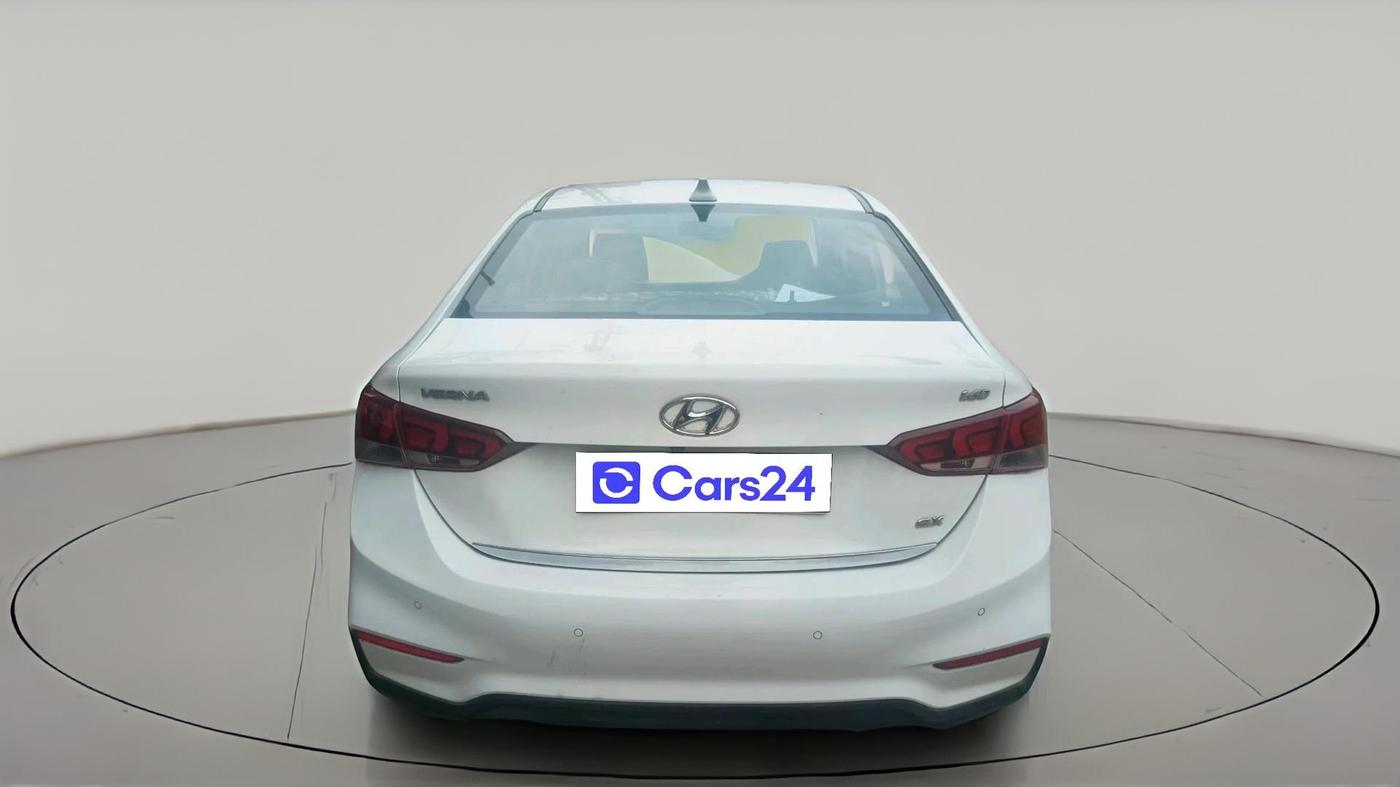 2019 Hyundai Verna 1.6 CRDI SX + AT, Diesel, Automatic, 94,739 km, exterior