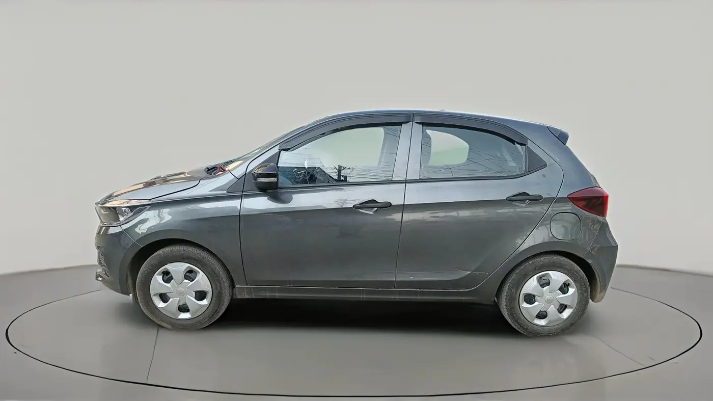 2024 Tata Tiago XM PETROL, CNG, Manual, 12,000 km, exterior