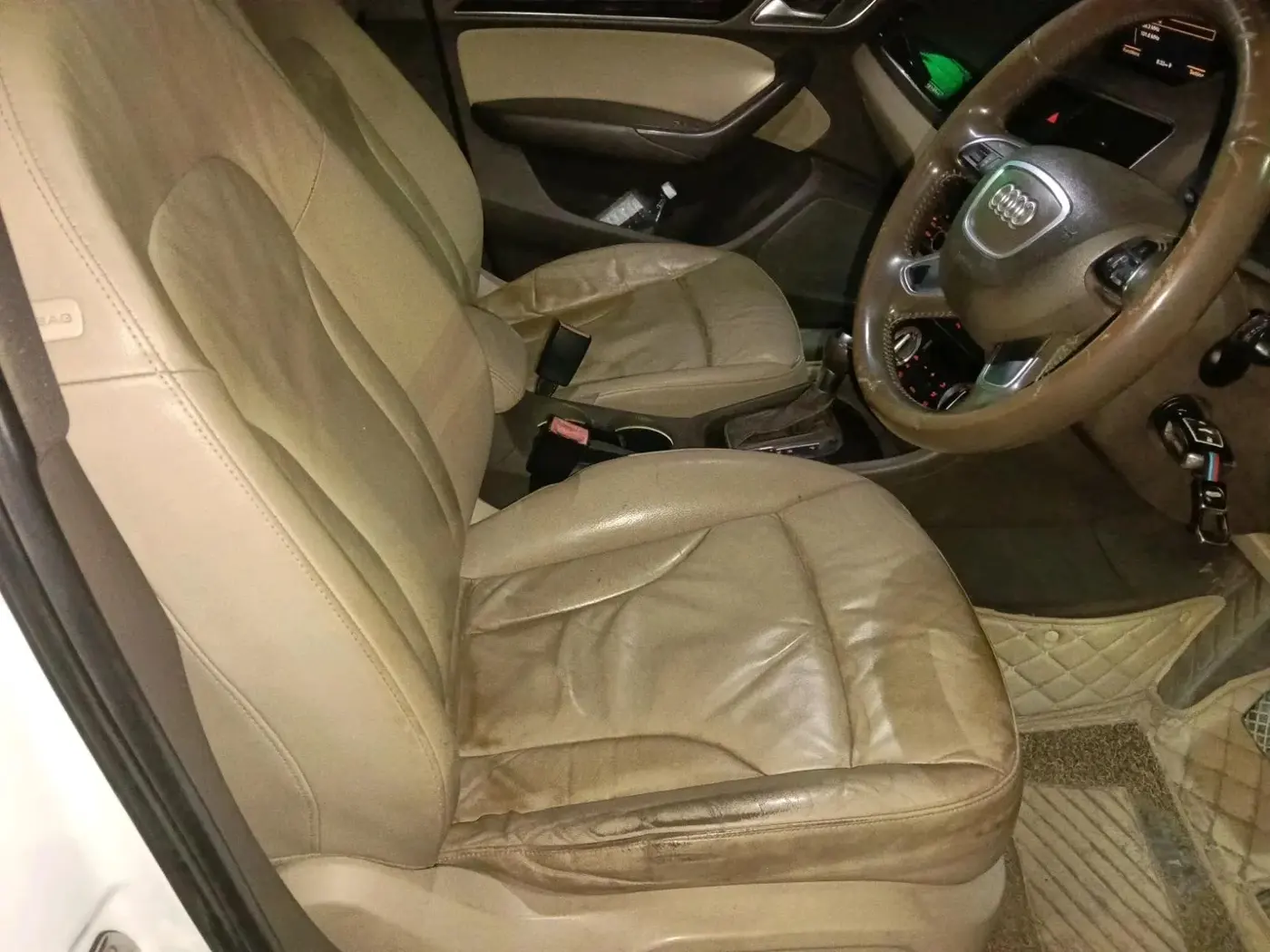 2012 Audi Q3 2.0 TDI QUATTRO, Diesel, Automatic, 68,888 km, interior