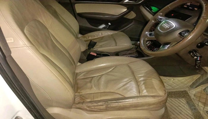 2012 Audi Q3 2.0 TDI QUATTRO, Diesel, Automatic, 68,888 km, interior