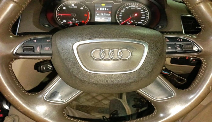 2012 Audi Q3 2.0 TDI QUATTRO, Diesel, Automatic, 68,888 km, interior