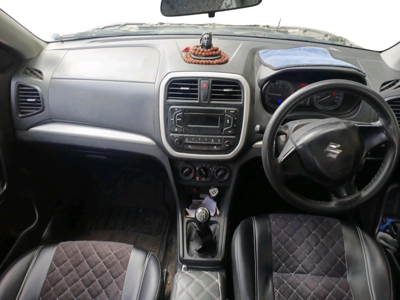 2018 Maruti Vitara Brezza LDI (O), Diesel, Manual, 1,68,149 km, interior