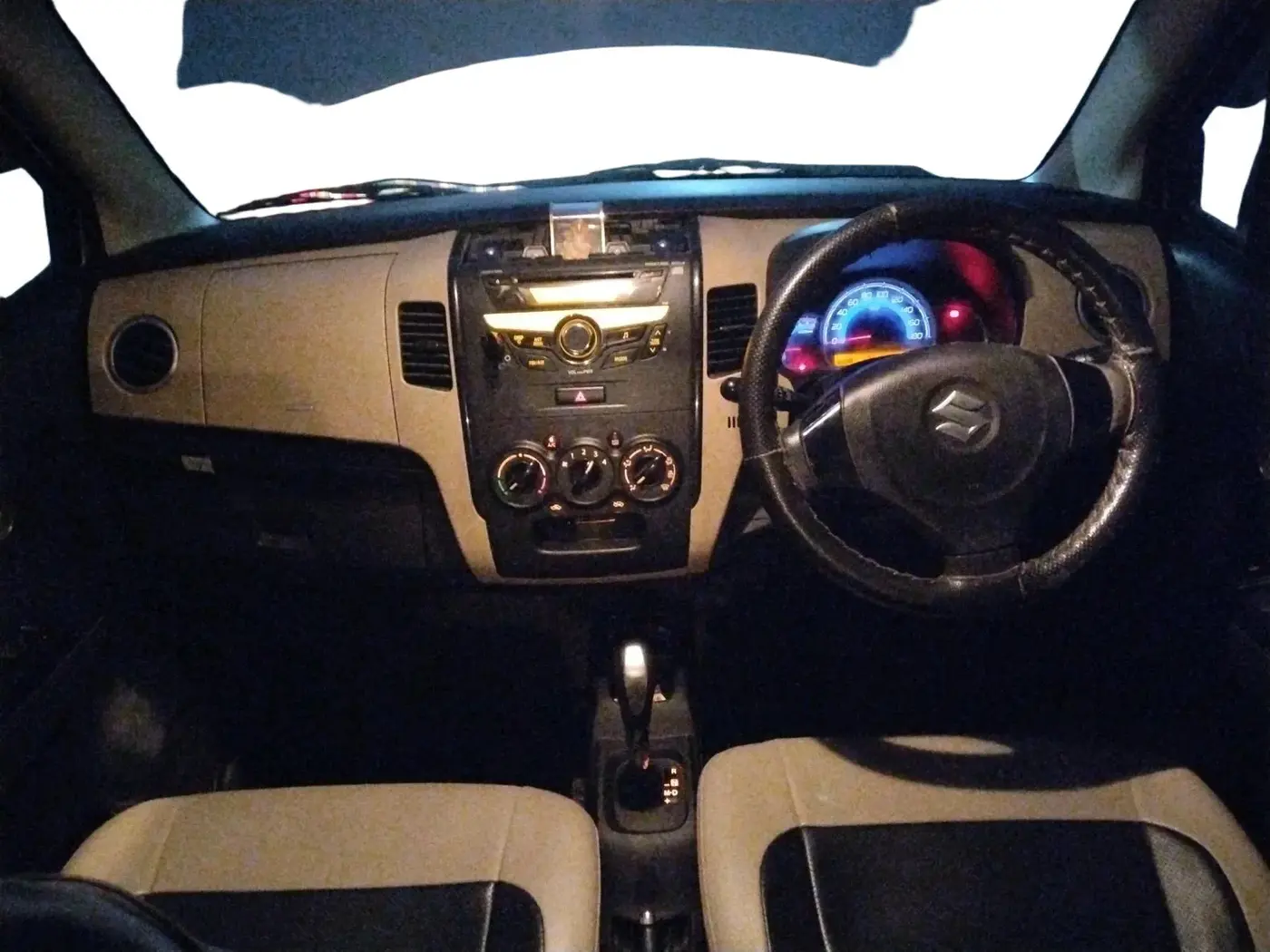 2017 Maruti Wagon R 1.0 VXI AMT, Petrol, Automatic, 27,480 km, interior
