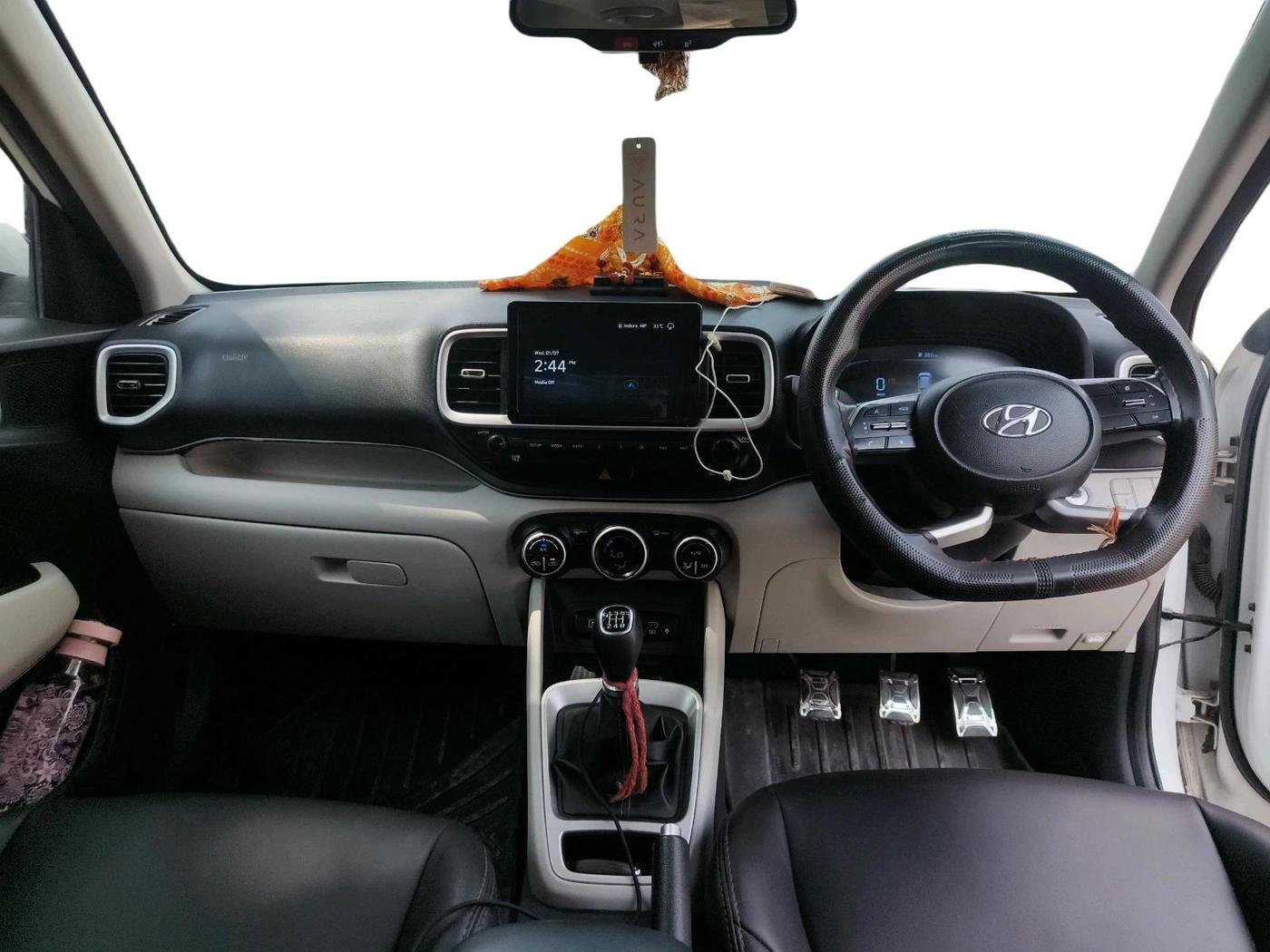 2022 Hyundai VENUE SX 1.2 PETROL, Petrol, Manual, 52,151 km, interior