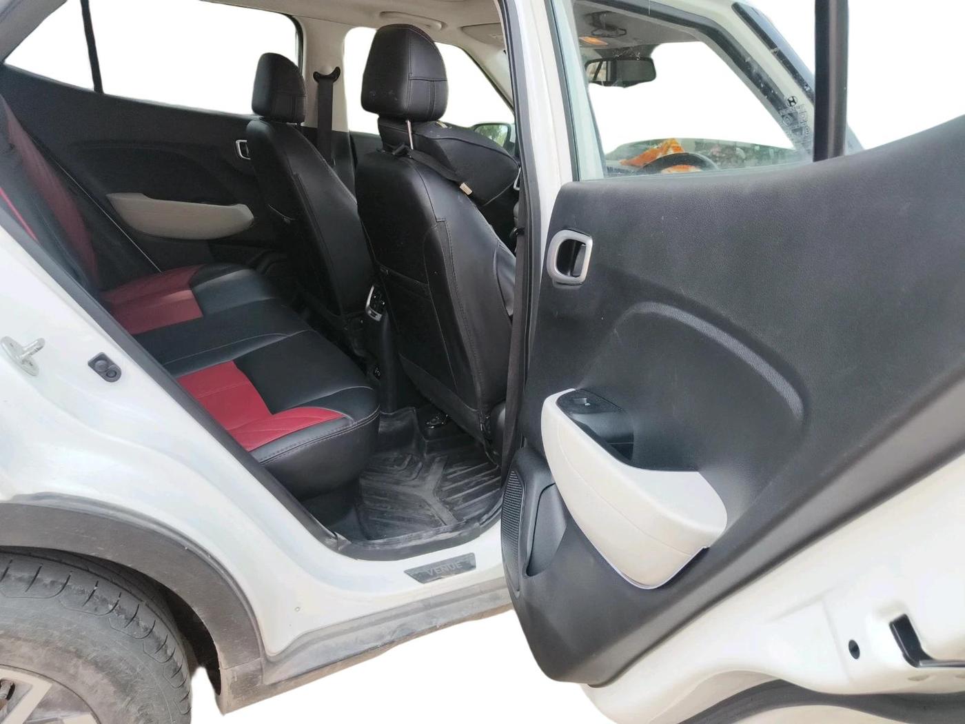 2022 Hyundai VENUE SX 1.2 PETROL, Petrol, Manual, 52,151 km, interior