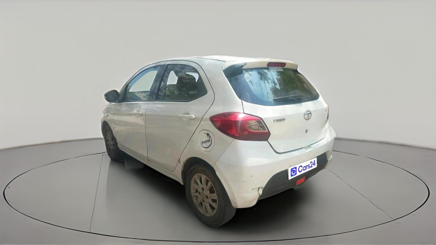 2018 Tata Tiago XZ PETROL, Petrol, Manual, 1,46,087 km, exterior