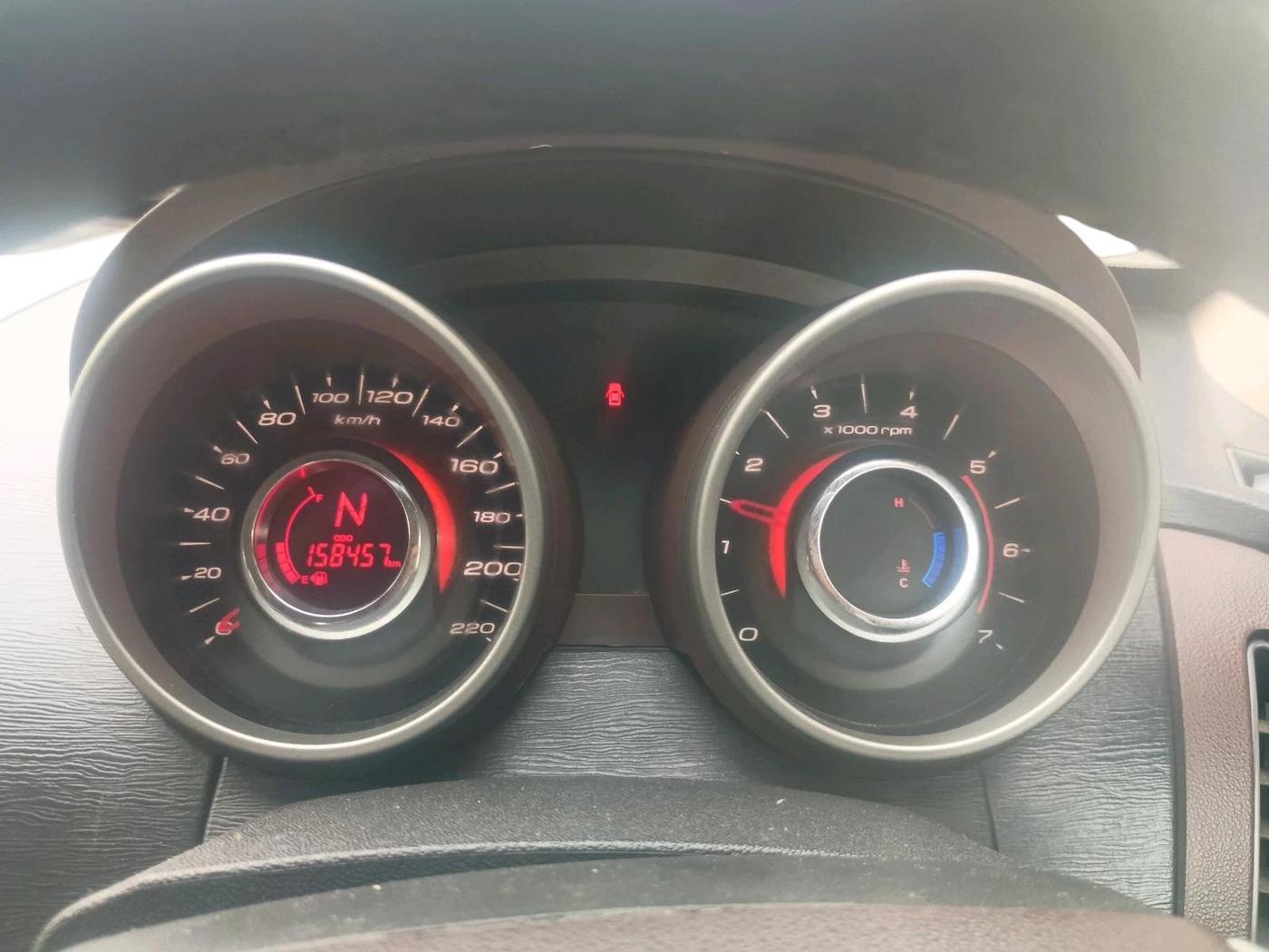 2012 Mahindra XUV500 W4, Diesel, Manual, 1,58,457 km, interior