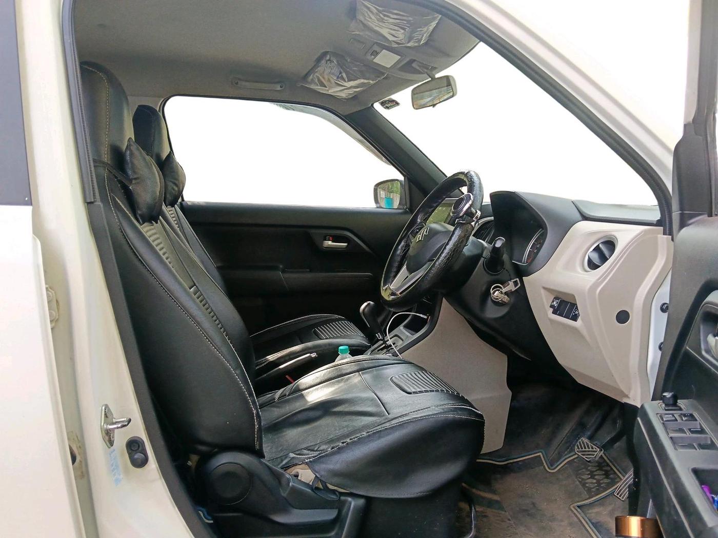 2019 Maruti New Wagon-R ZXI 1.2 AMT, CNG, Automatic, 36,342 km, interior