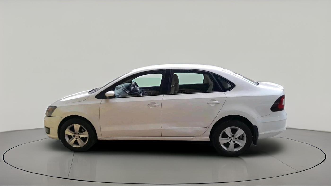 2016 Skoda Rapid 1.5 TDI CR ELEGANCE AT, Diesel, Automatic, 1,53,866 km, exterior
