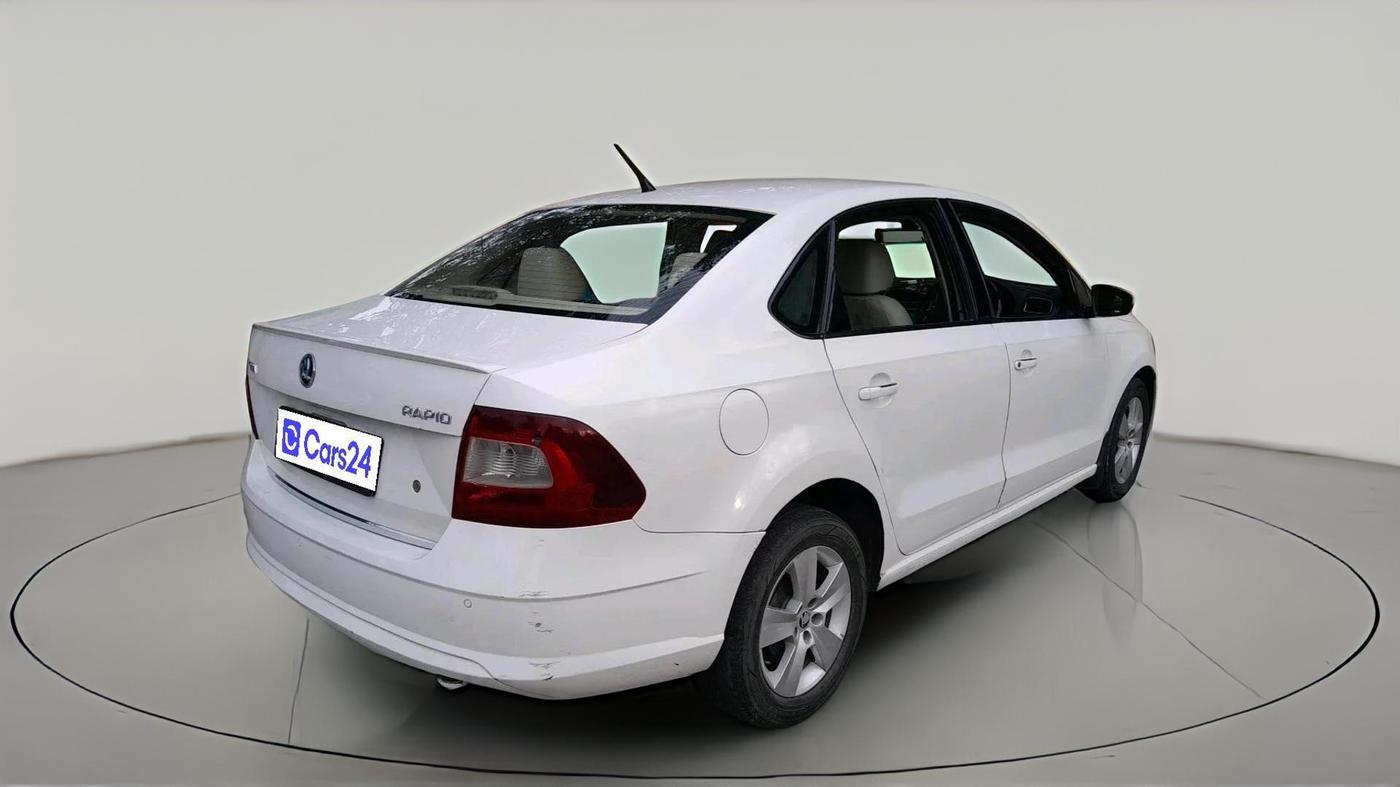 2016 Skoda Rapid 1.5 TDI CR ELEGANCE AT, Diesel, Automatic, 1,53,866 km, exterior