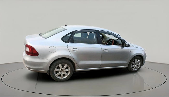 2013 Skoda Rapid AMBITION 1.6 TDI CR MT PLUS, Diesel, Manual, 77,357 km, exterior