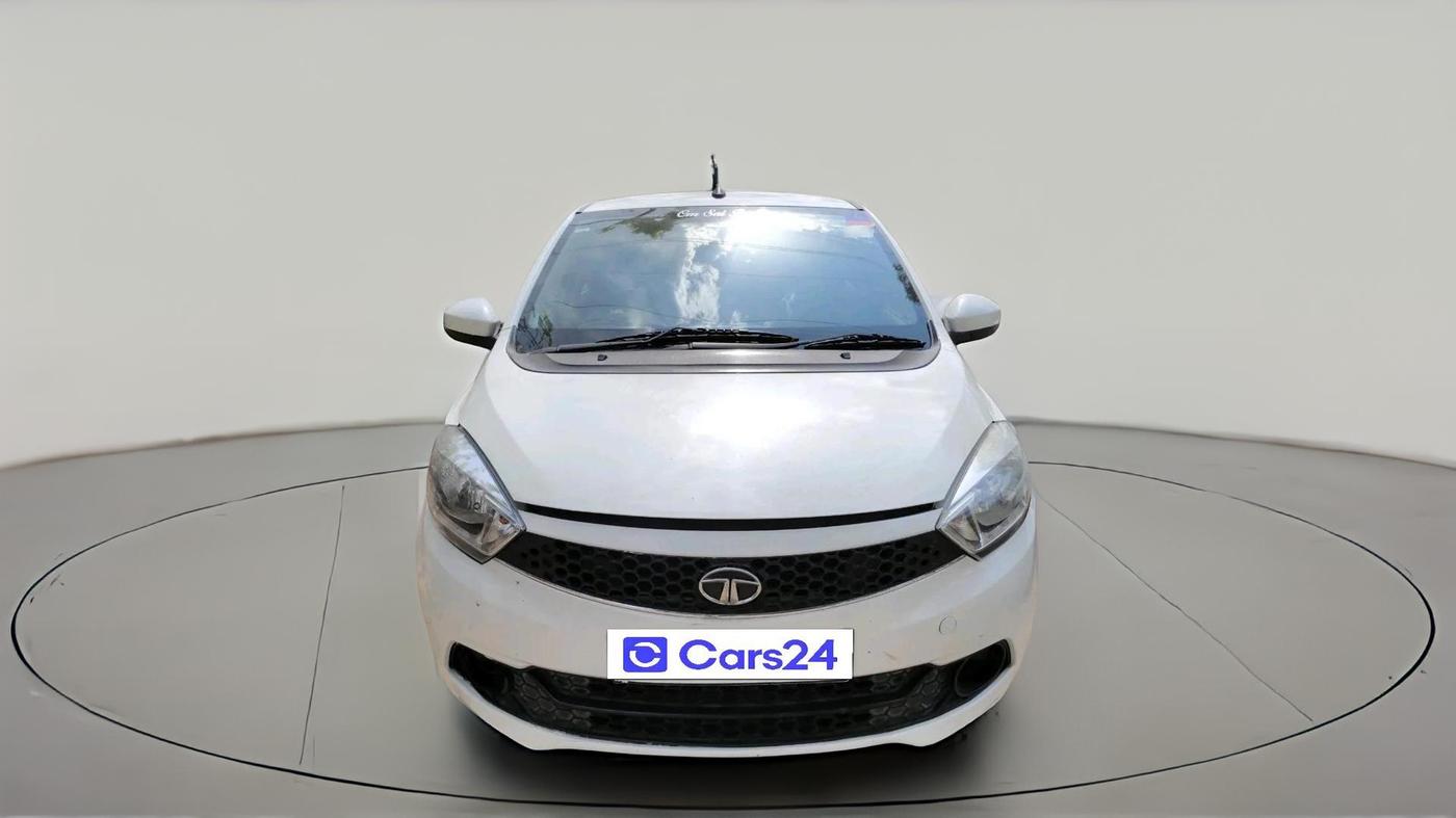 2018 Tata Tiago XT PETROL, Petrol, Manual, 76,220 km, exterior