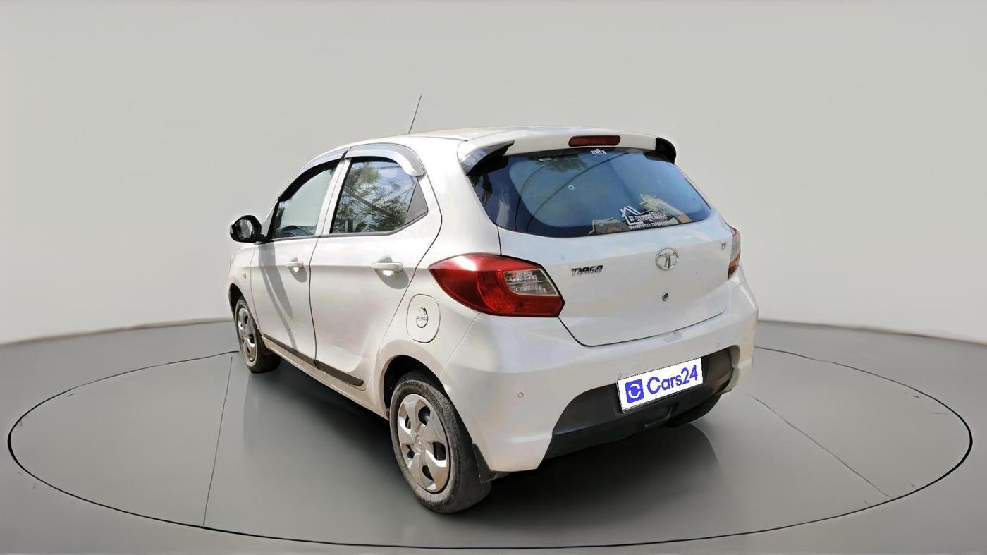 2018 Tata Tiago XT PETROL, Petrol, Manual, 76,220 km, exterior