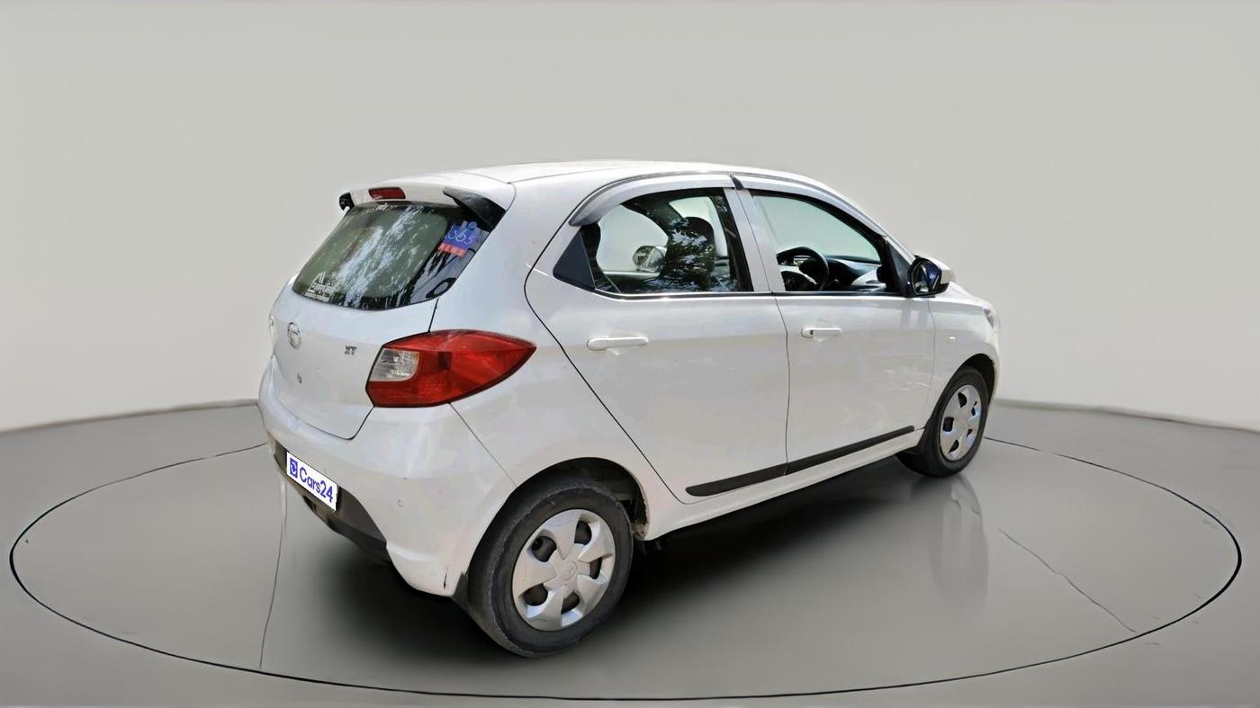 2018 Tata Tiago XT PETROL, Petrol, Manual, 76,220 km, exterior