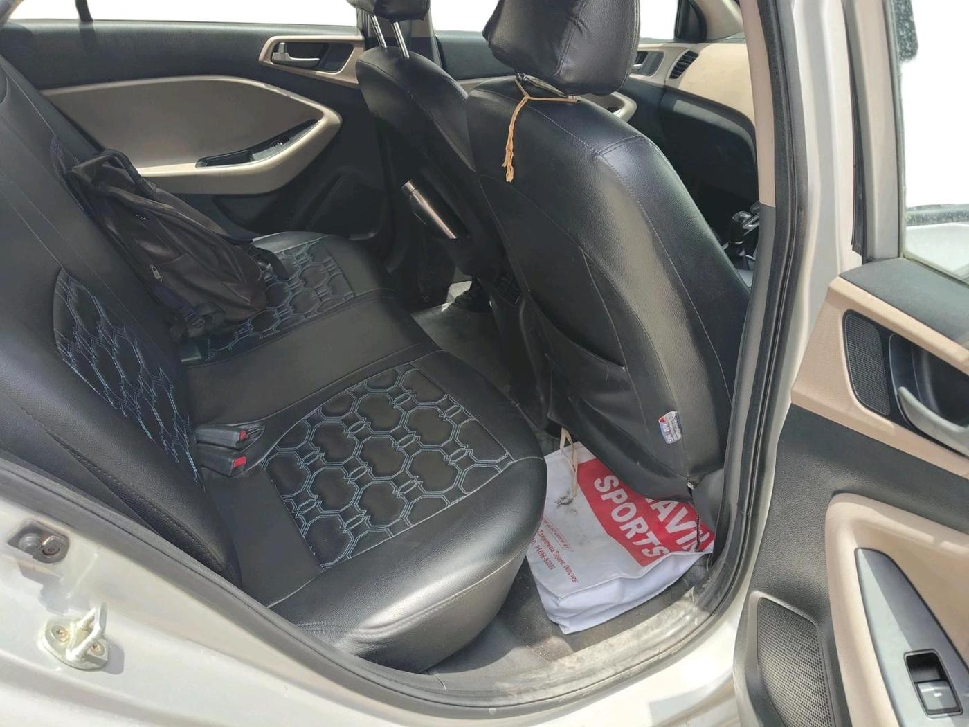 2016 Hyundai Elite i20 SPORTZ 1.2, Petrol, Manual, 1,00,203 km, interior
