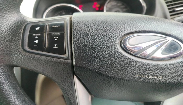 2015 Mahindra TUV300 T8, Diesel, Manual, 1,14,782 km, interior