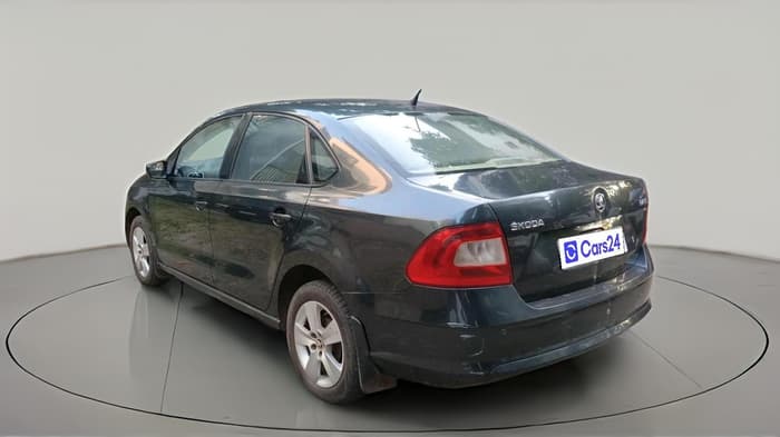 2017 Skoda Rapid AMBITION 1.5 TDI AT, Diesel, Automatic, 1,00,930 km, exterior