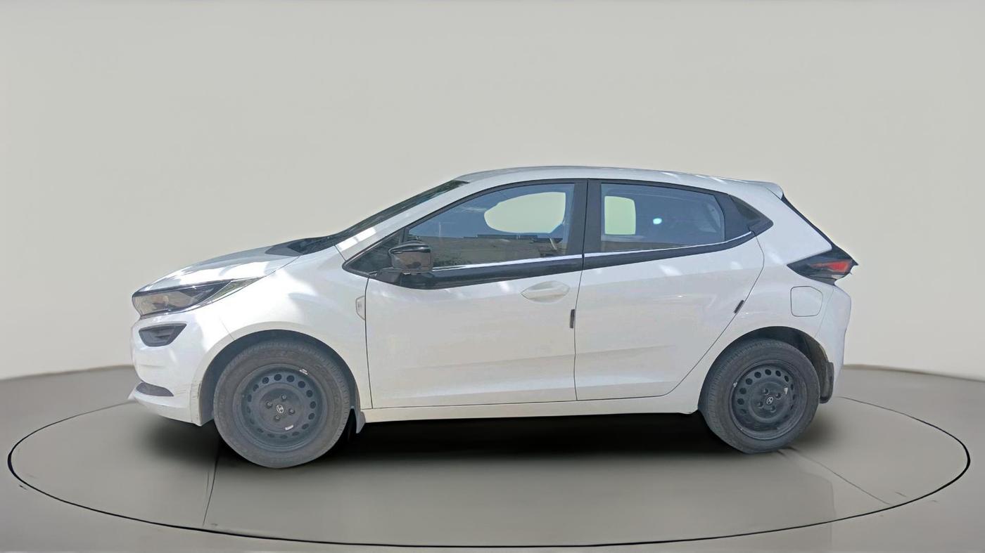 2025 Tata ALTROZ XE CNG, CNG, Manual, 6,886 km, exterior