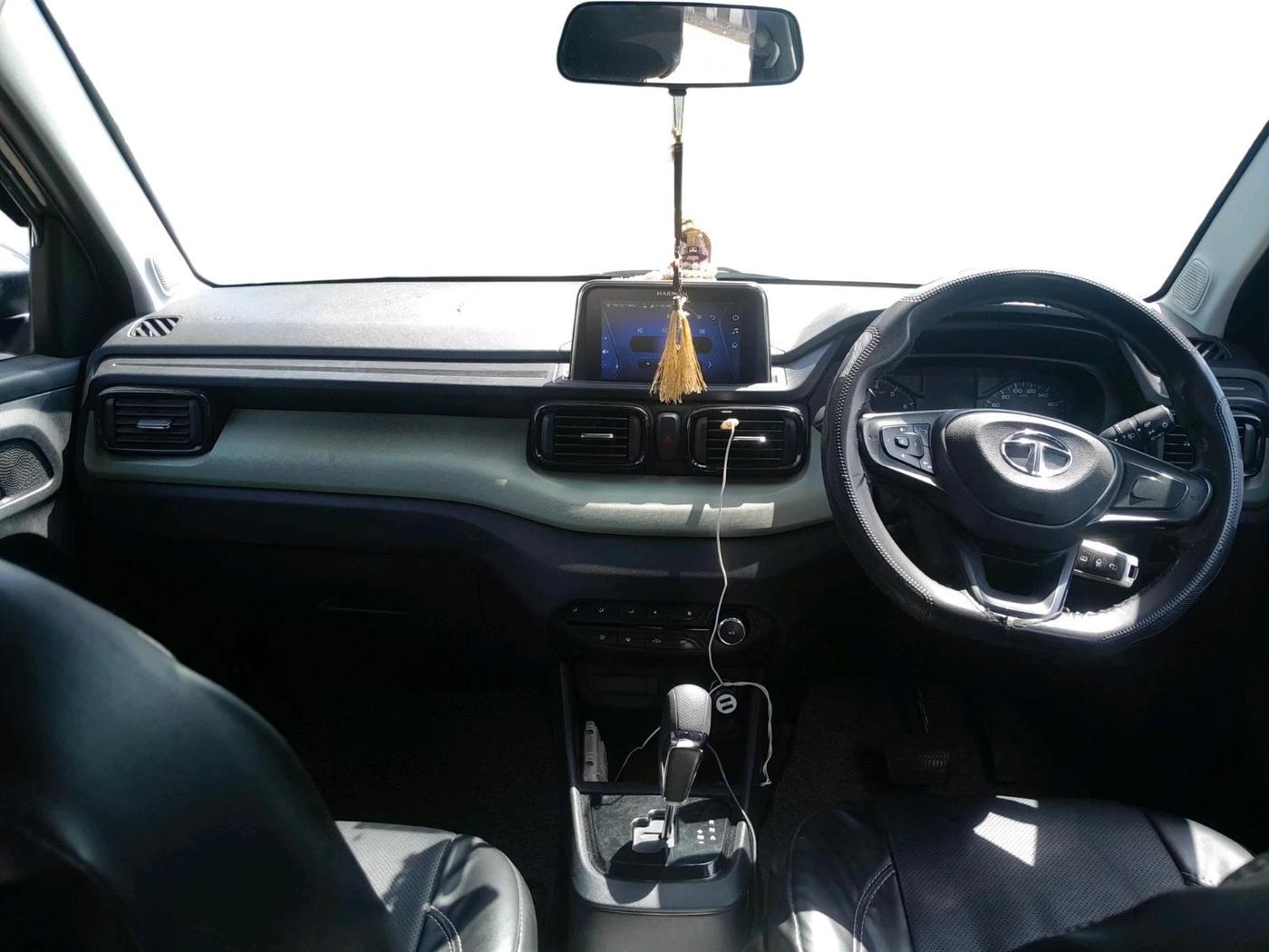2023 Tata PUNCH ADVENTURE AMT, Petrol, Automatic, 66,386 km, interior