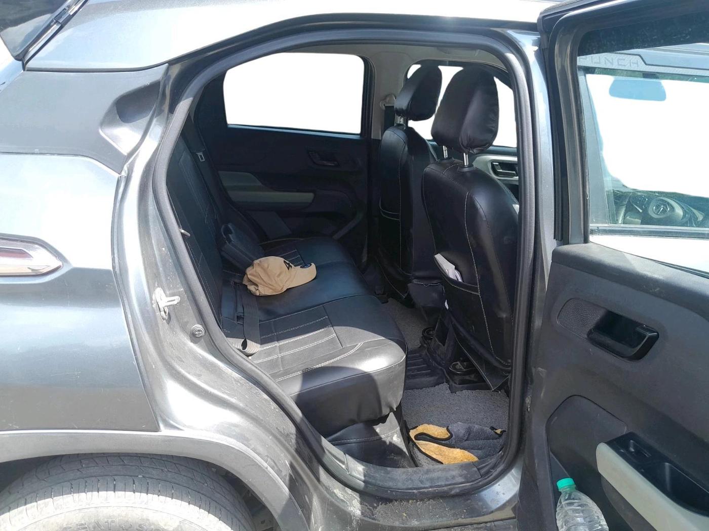 2023 Tata PUNCH ADVENTURE AMT, Petrol, Automatic, 66,386 km, interior