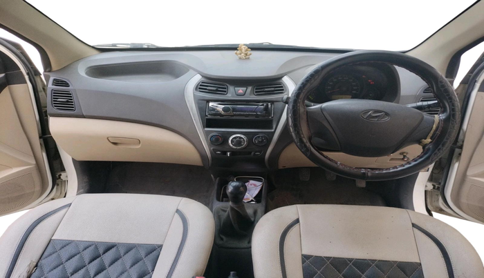 2013 Hyundai Eon ERA +, Petrol, Manual, 1,35,878 km, interior
