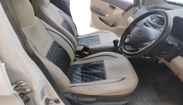 2013 Hyundai Eon ERA +, Petrol, Manual, 1,35,878 km, interior
