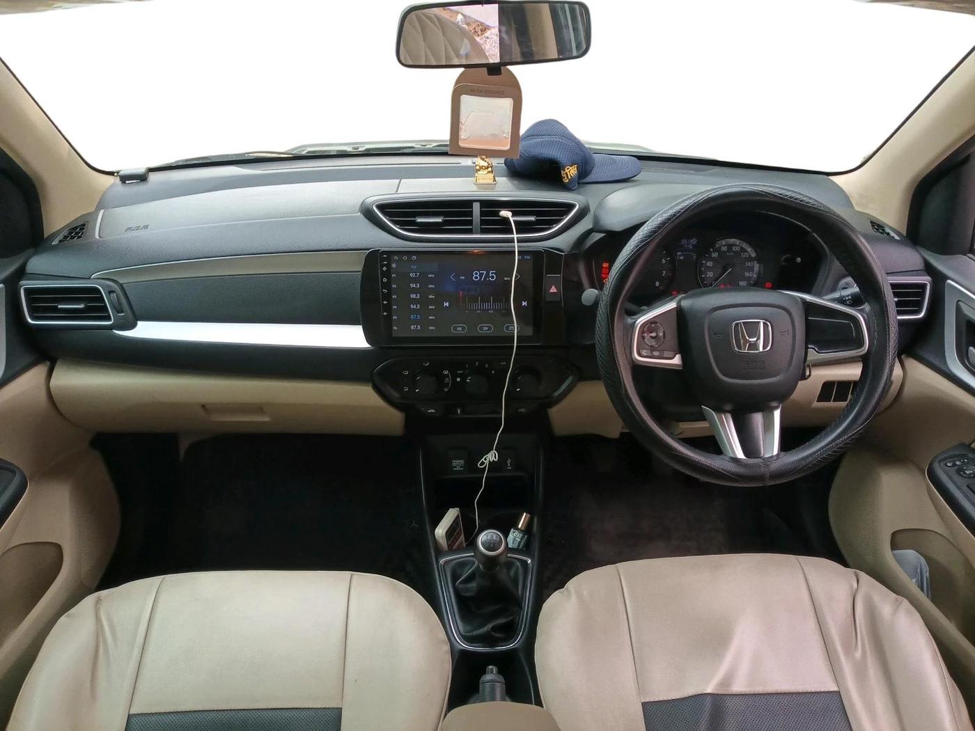 2024 Honda Amaze 1.2L I-VTEC S, Petrol, Manual, 31,302 km, interior