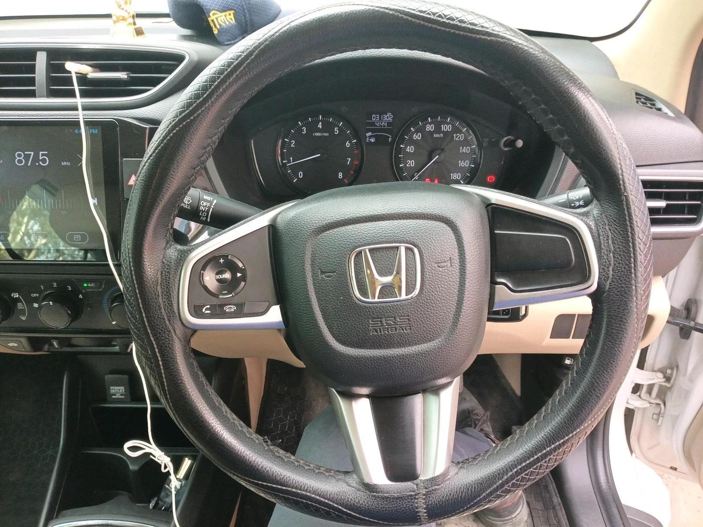 2024 Honda Amaze 1.2L I-VTEC S, Petrol, Manual, 31,302 km, interior