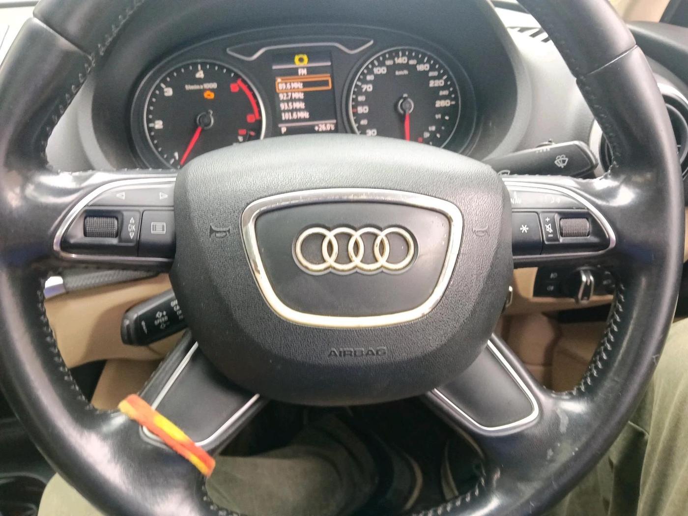 2014 Audi A3 35 TDI PREMIUM SUNROOF, Diesel, Automatic, 1,01,937 km, interior