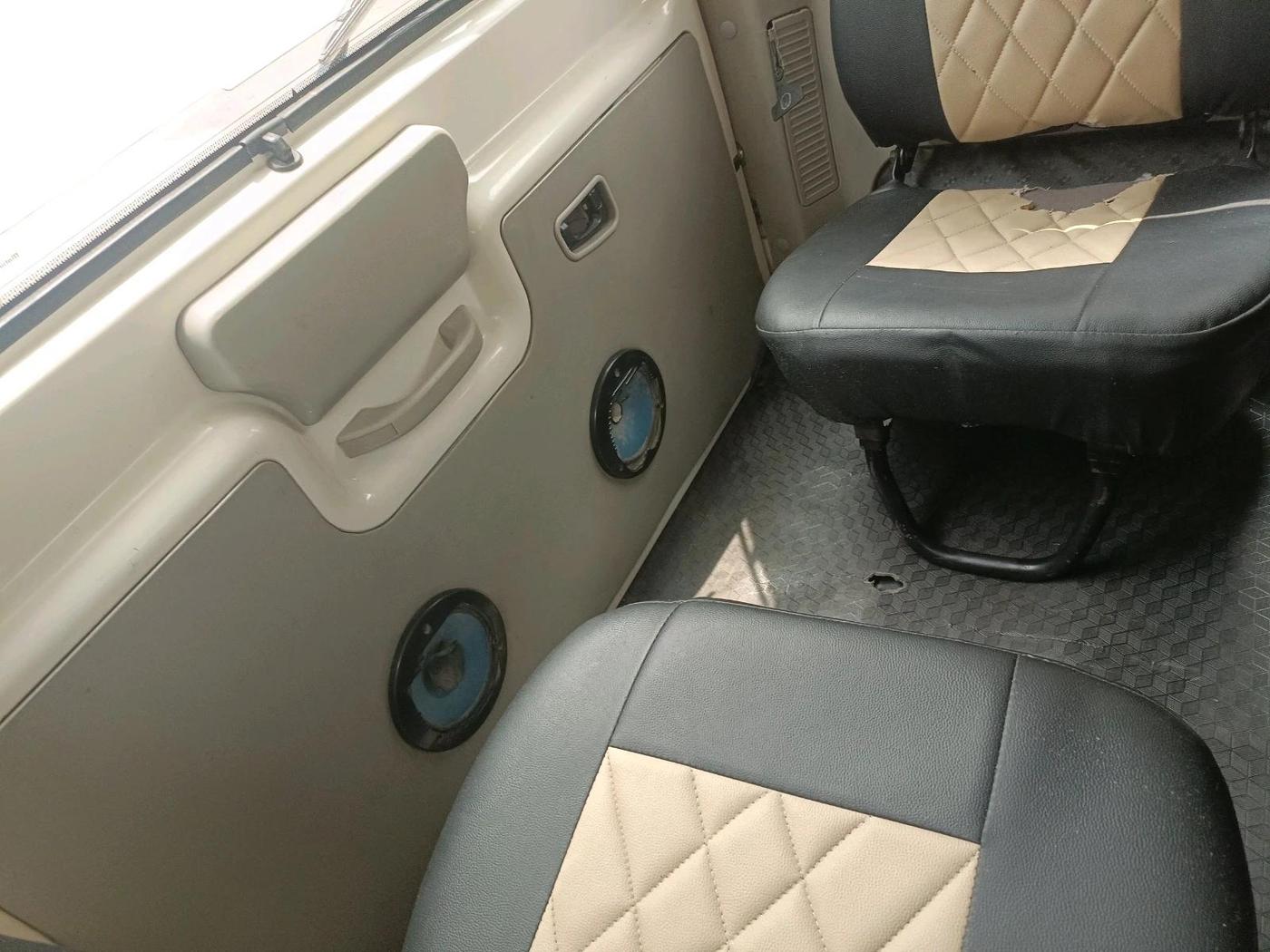 2015 Mahindra Scorpio S6 PLUS, Diesel, Manual, 1,96,215 km, interior