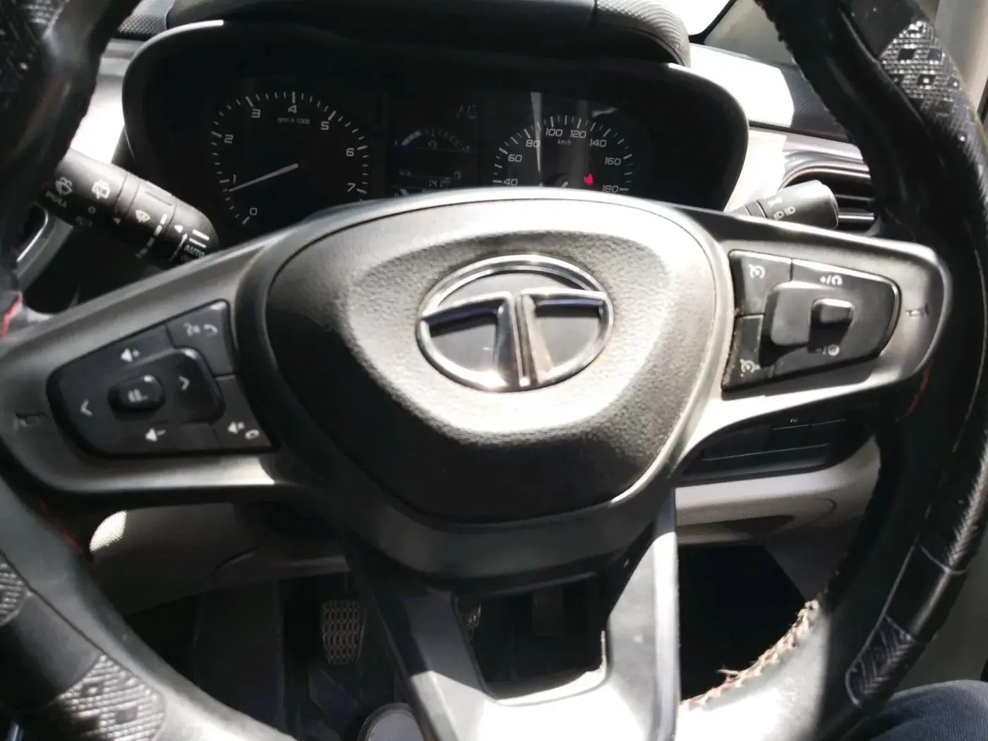 2021 Tata ALTROZ XZ DIESEL, Diesel, Manual, 76,070 km, interior