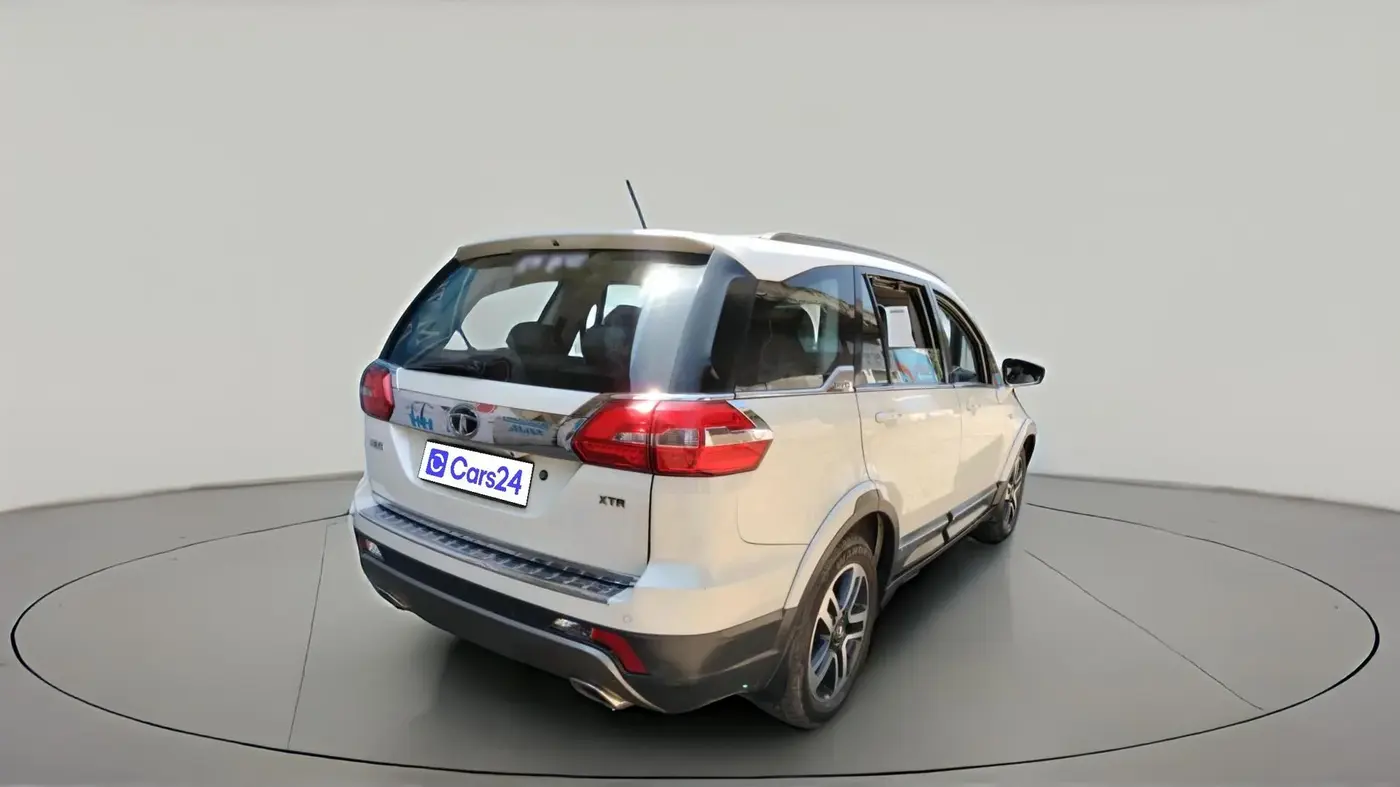 2018 Tata Hexa XTA 4X2 7 STR, Diesel, Automatic, 1,07,299 km, exterior